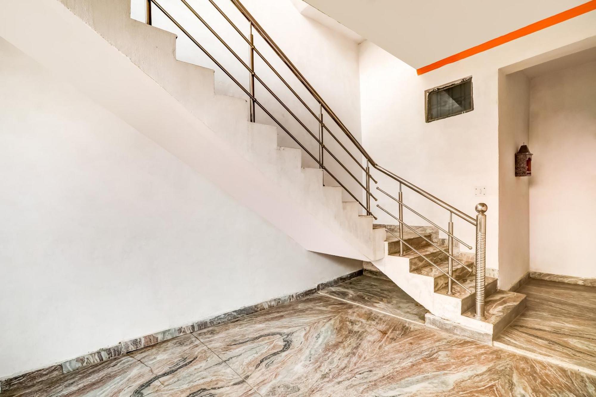 לקנאו Spot On Ganpati Palace מראה חיצוני תמונה
